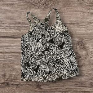 Aeropostale Black and White Leaf Tank Top